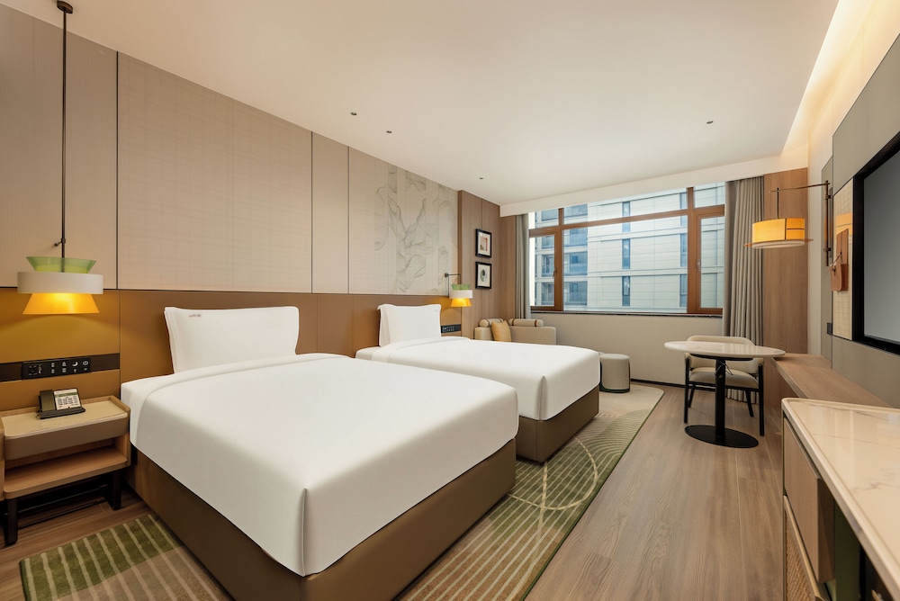 2 Double Beds Standard City View