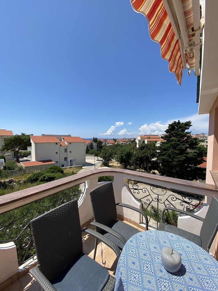 Standard Apartment, Partial Sea View photo 3