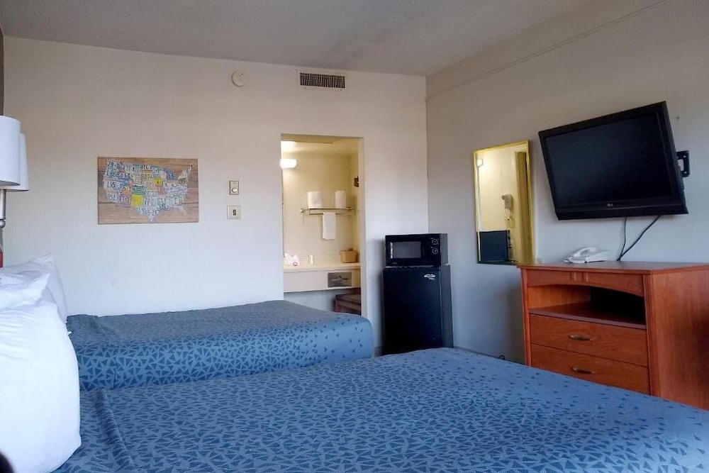 Standard Room, 2 Double Beds, Non Smoking photo 2