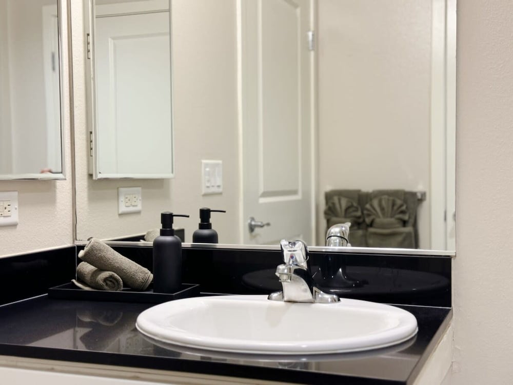 Stylish Retreat W Pool GYM Parking 10min to Cedars, Fotografia 18