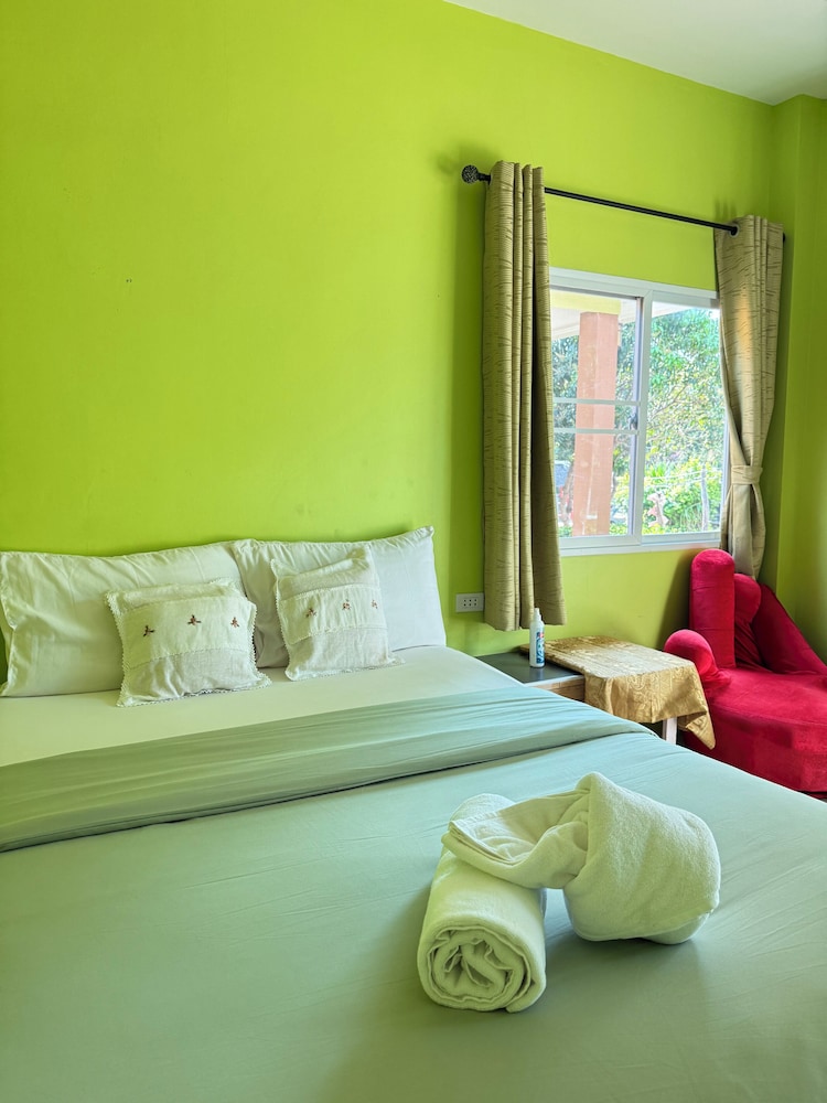 Standard Double Room - Photo 11