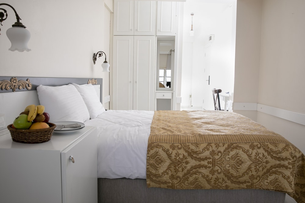 Standard Double or Twin Room, Sea View photo 3