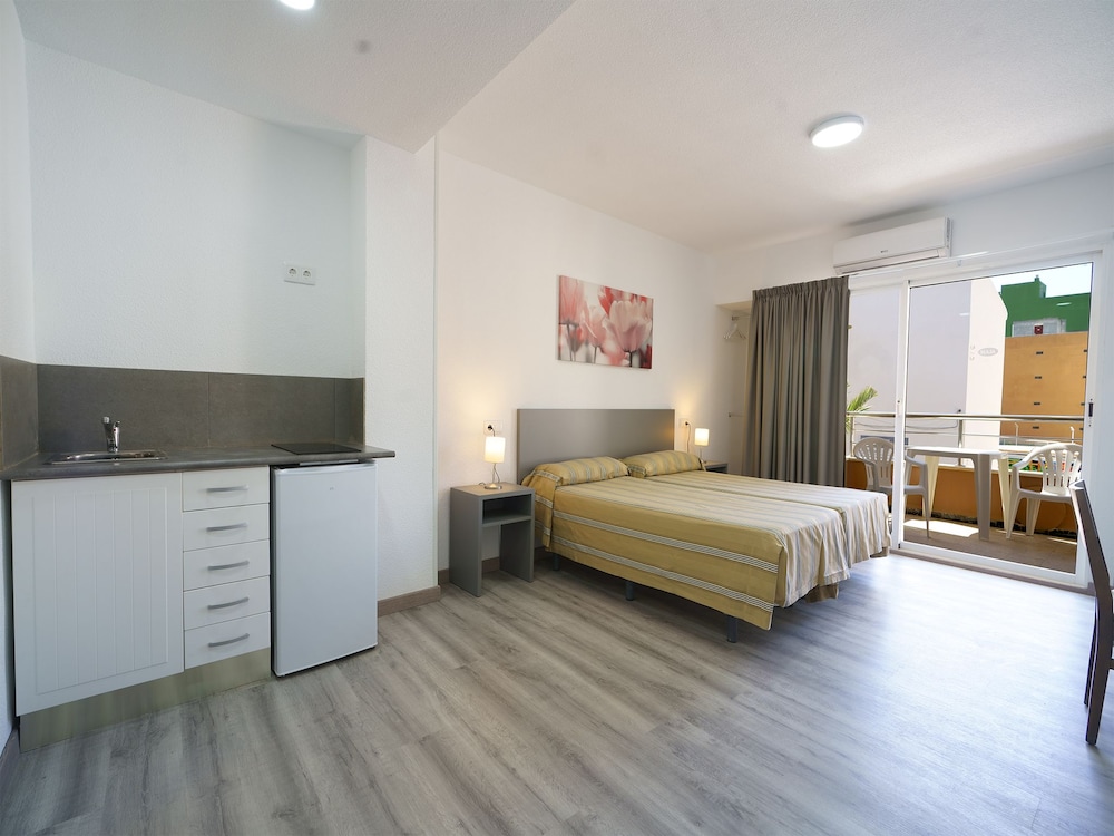 Double or Twin Room - Photo 1
