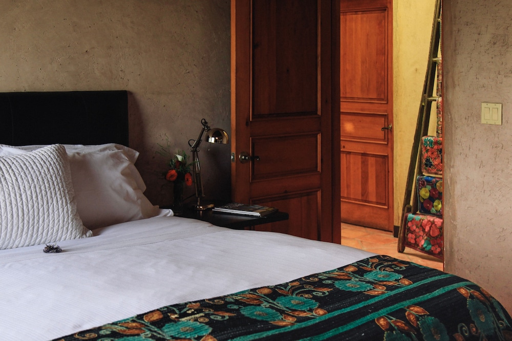 Double Room, 1 King Bed, Balcony photo 1