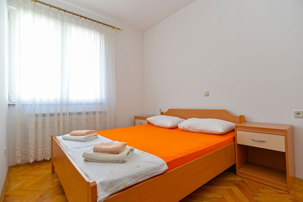 Apartment, Balcony