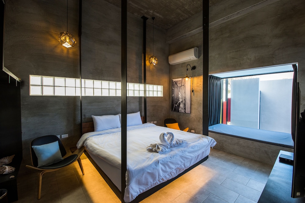 Luxury Double Room, 1 King Bed (VIP1)