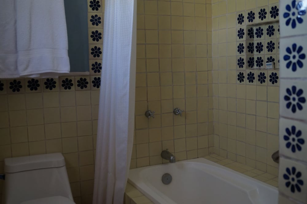 Deluxe Double Room, 2 Double Beds, Fireplace (Shower/Bathtub) photo 3
