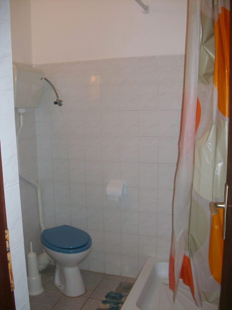 Apartment (Bob - 10m from the sea - A4-Lorena 9() photo 3