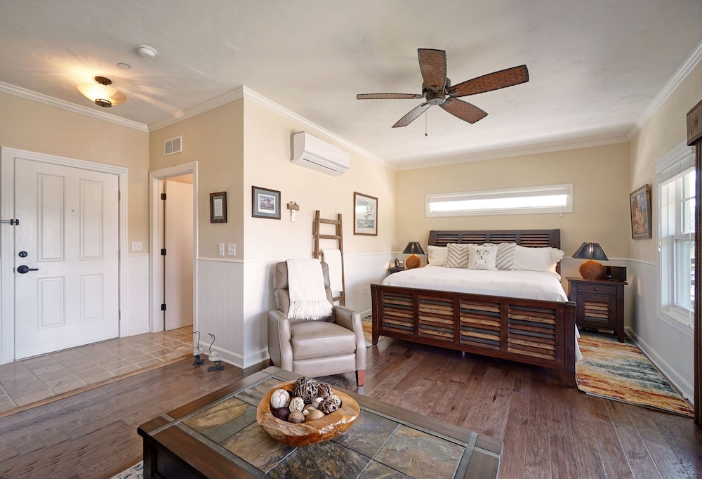 Studio Suite photo 2