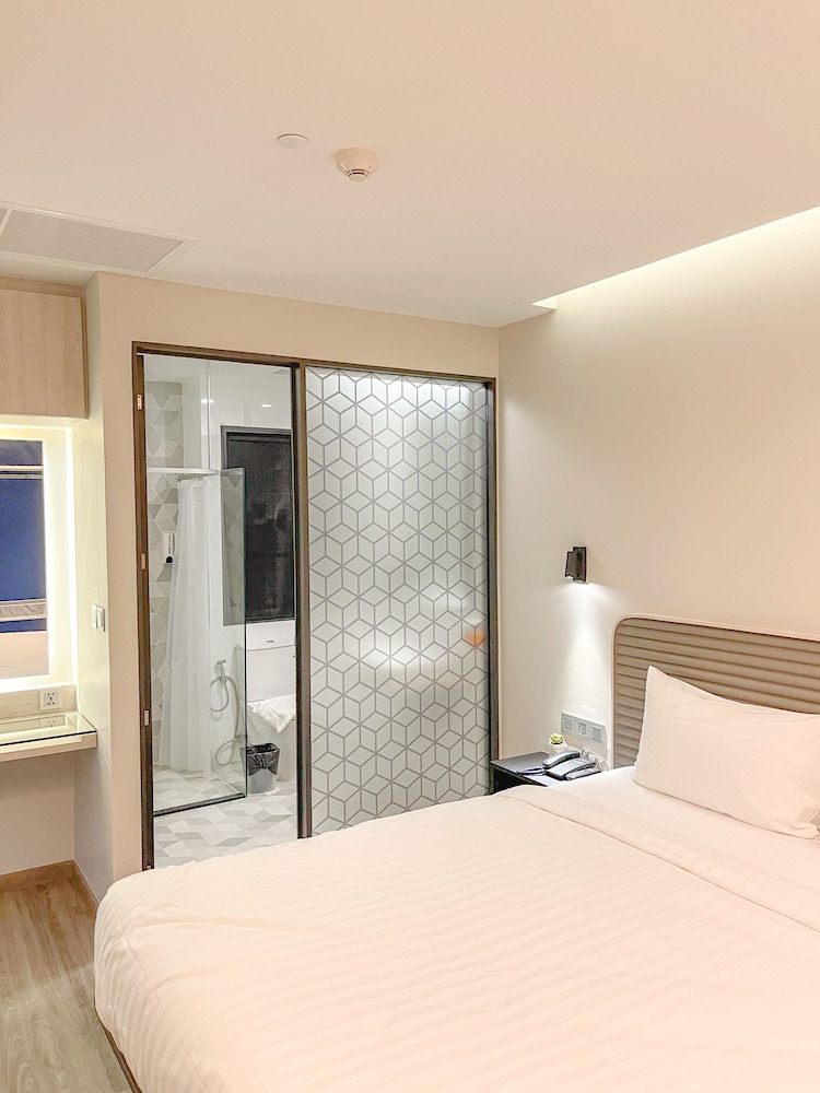 Family Suite, 1 Bedroom photo 2