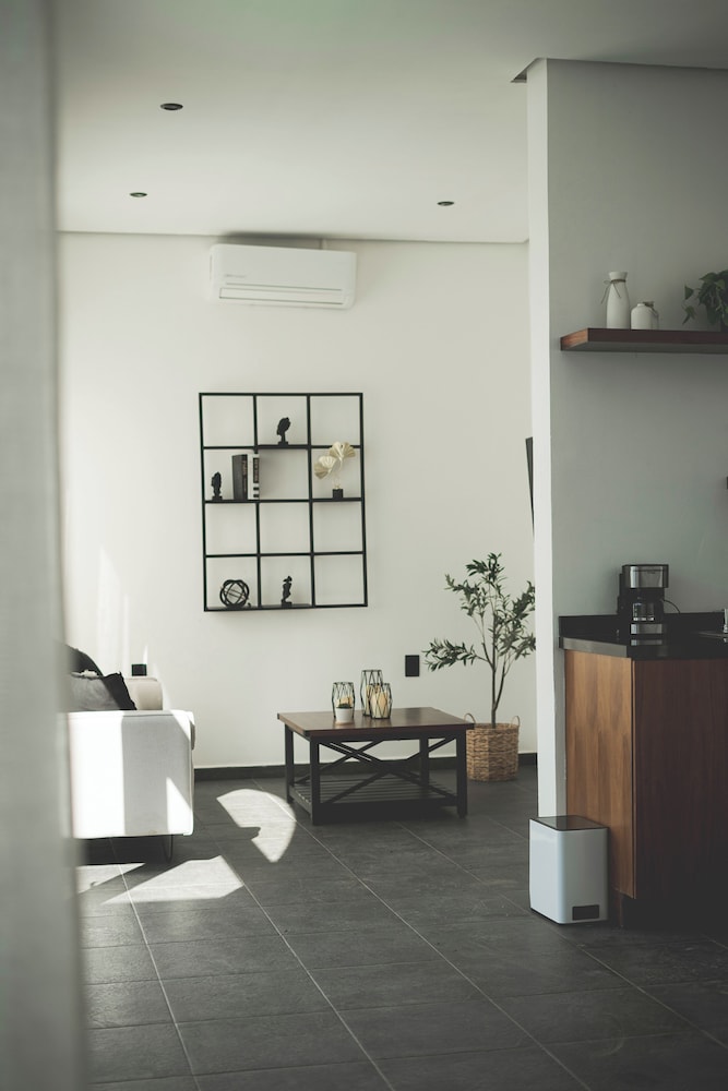 Villa photo 2