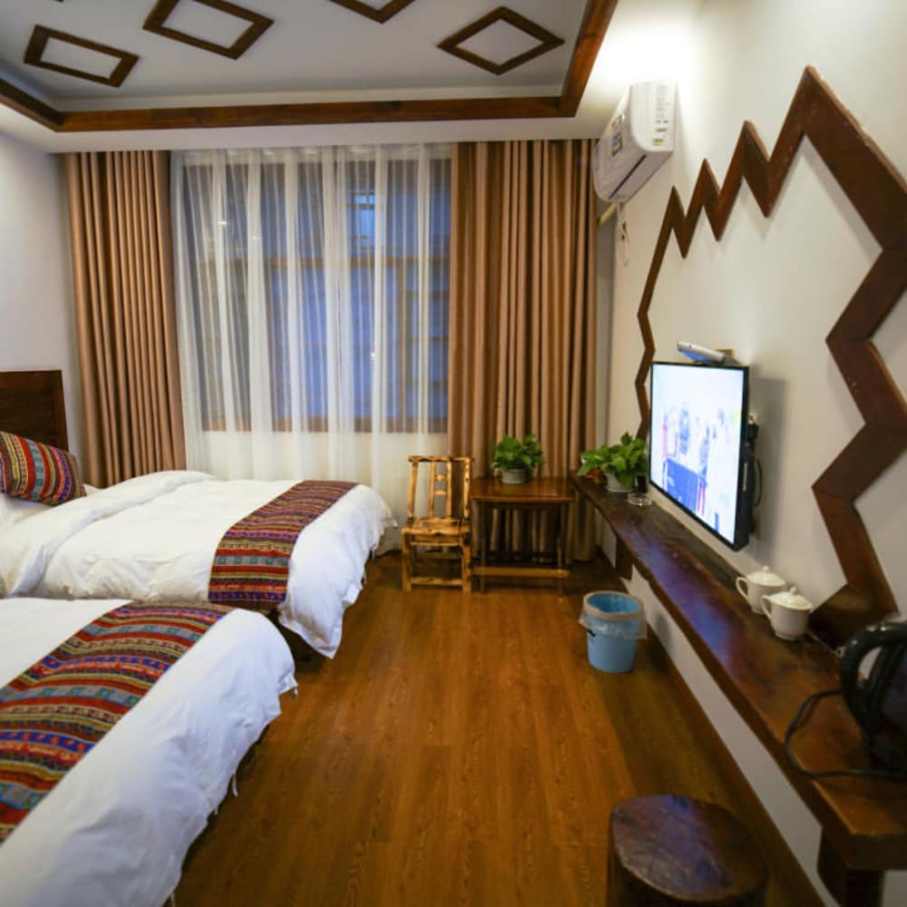 Economy Twin Room photo 3