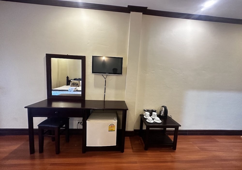 Deluxe Twin Room - Photo 15
