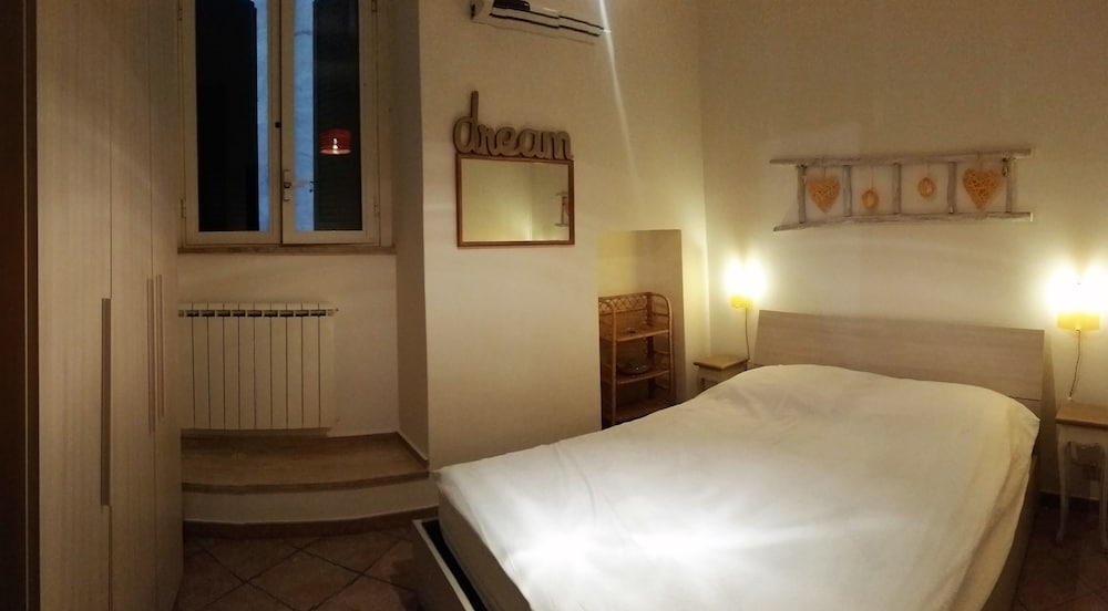 Apartment, 2 Bedrooms, Kitchenette photo 2