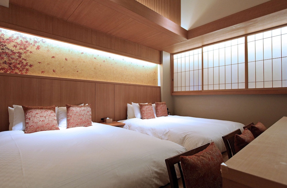 Executive Room, 2 Double Beds, Non Smoking, Bathtub ,Ceiling height 3m(with Single Sofabed) - Photo 12