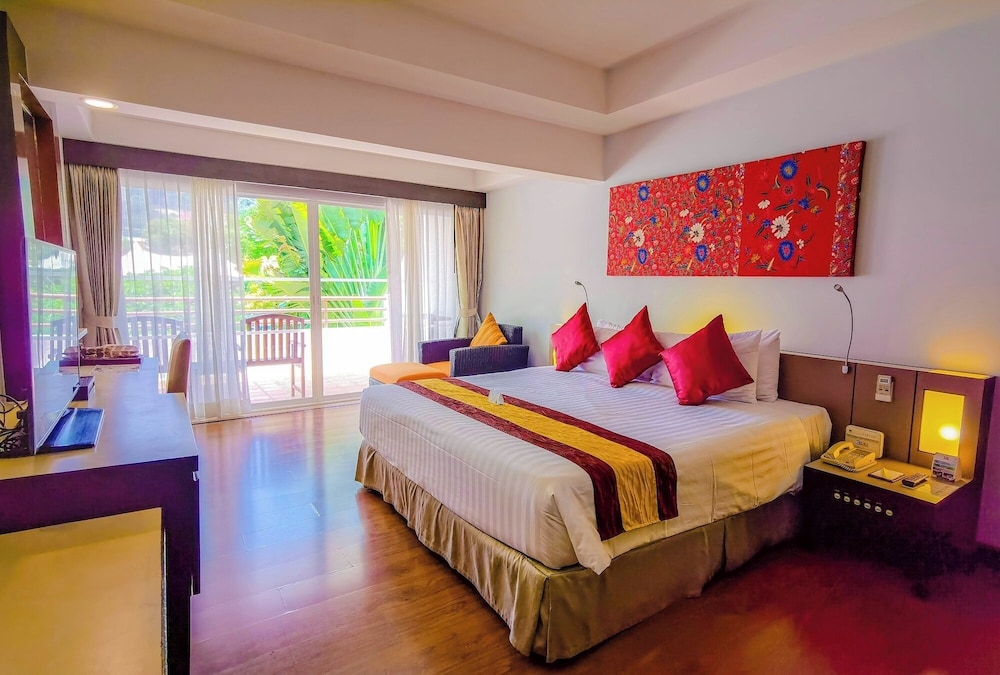 Premium Deluxe Room - Photo 10