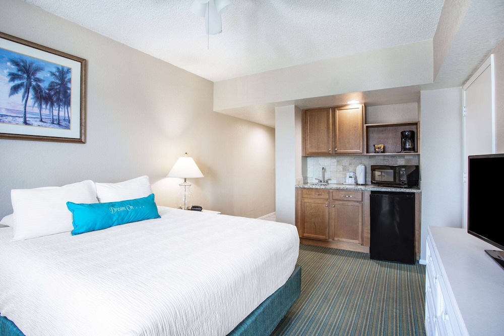 Studio Suite, 1 Queen Bed, Non Smoking
