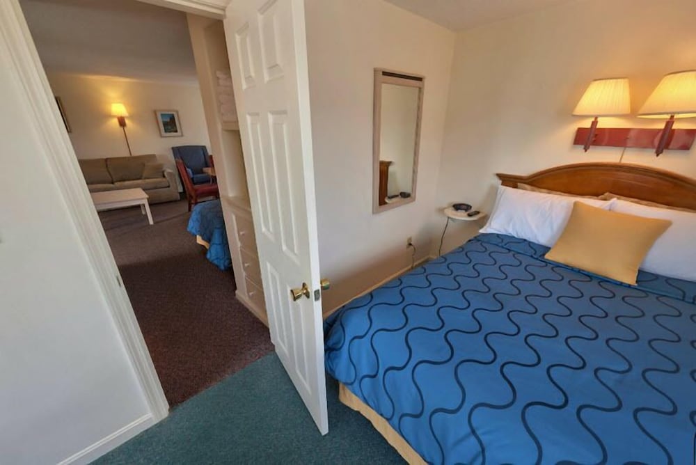 One Bedroom Suite- 38 photo 1