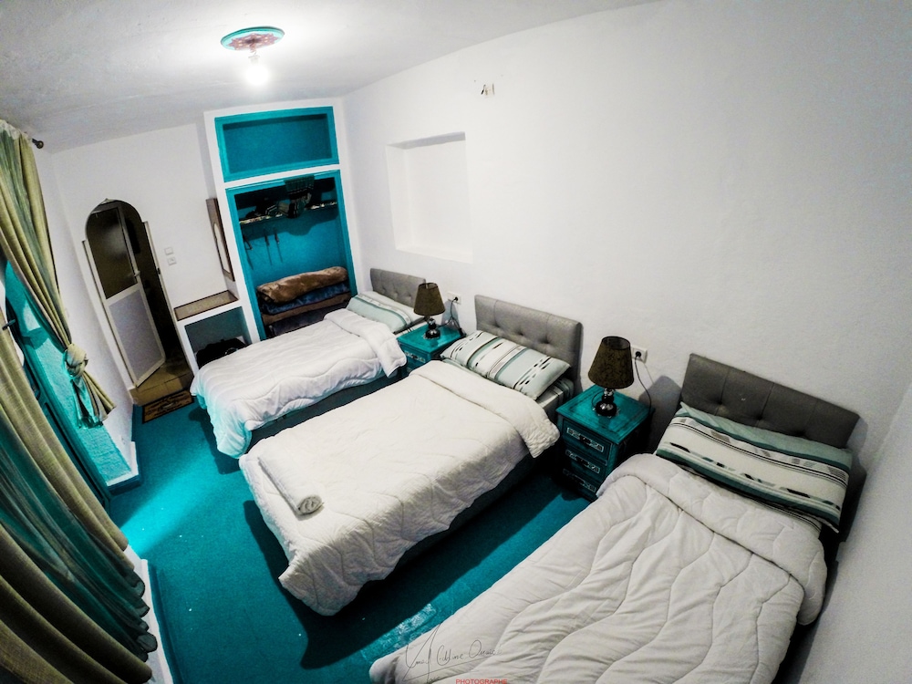 Superior Room, Multiple Beds, Non Smoking, Courtyard View photo 3
