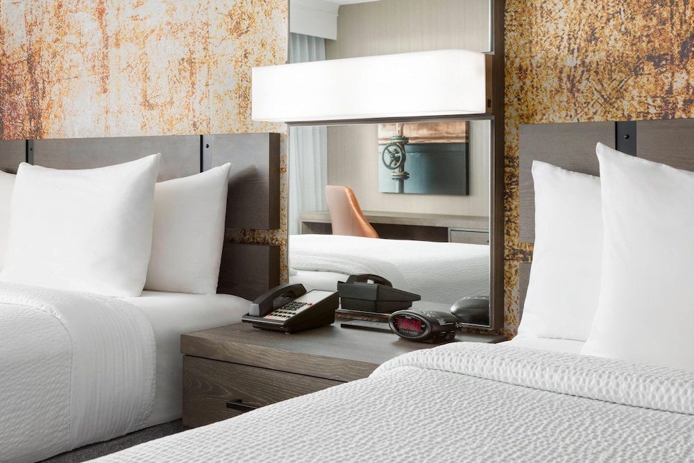 Room, 2 Queen Beds