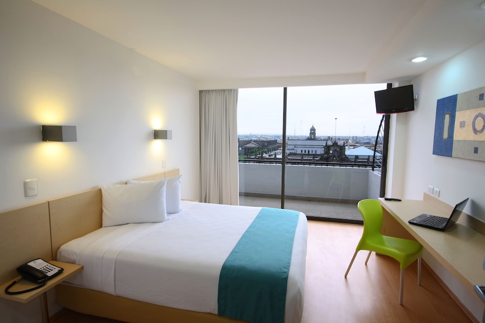Superior Room, 1 Queen Bed, Terrace - Photo 2