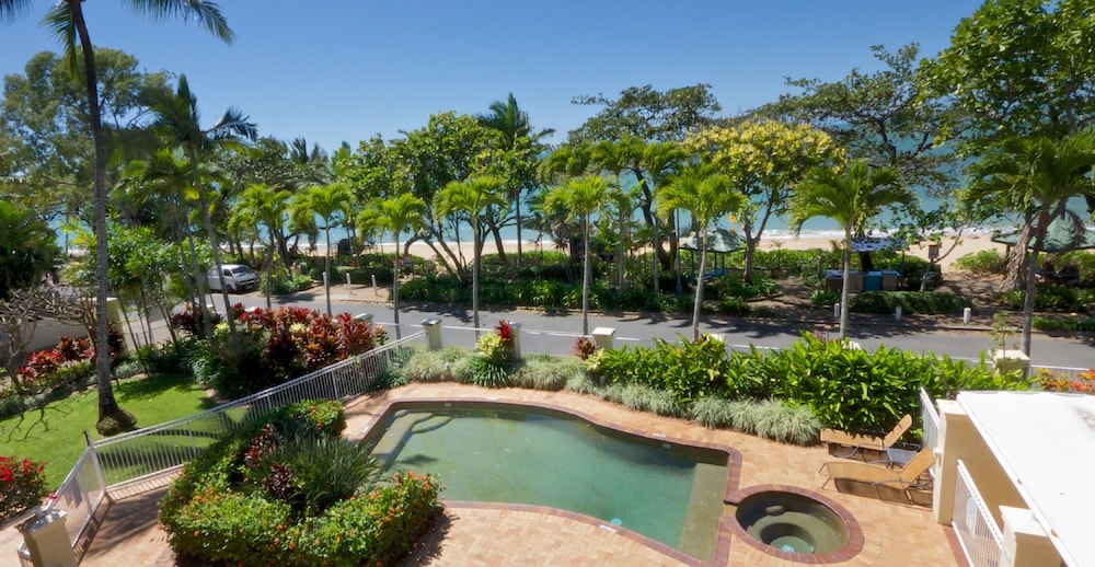 Standard Apartment, 1 Bedroom, Beachfront photo 2