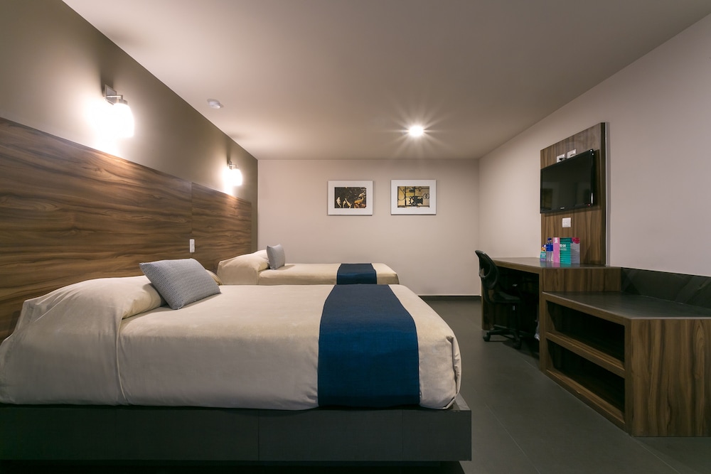 Superior Room, 2 Double Beds photo 2