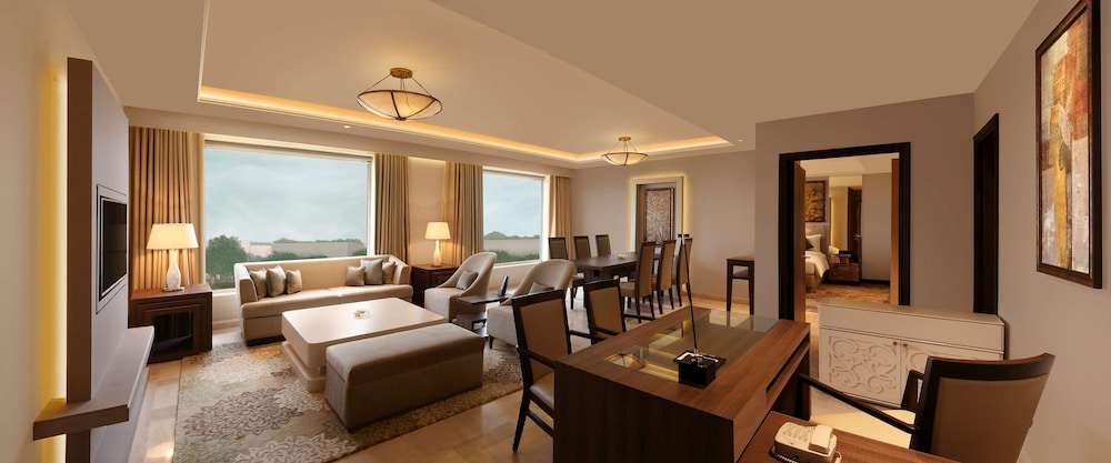 Room, 2 Twin Beds, Non Smoking City or Garden Views thumbnail 6