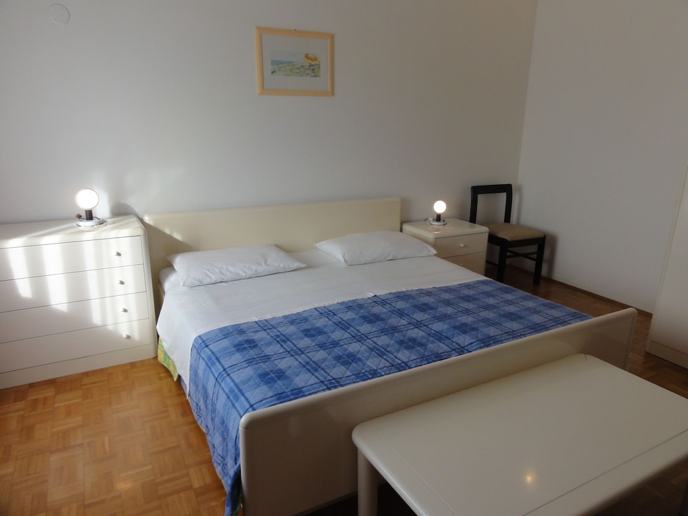 Apartment, 2 Bedrooms (2)