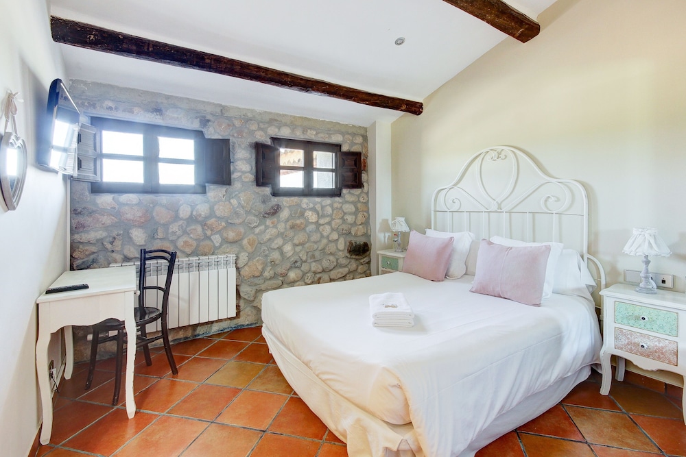 Double Room (Colomar)