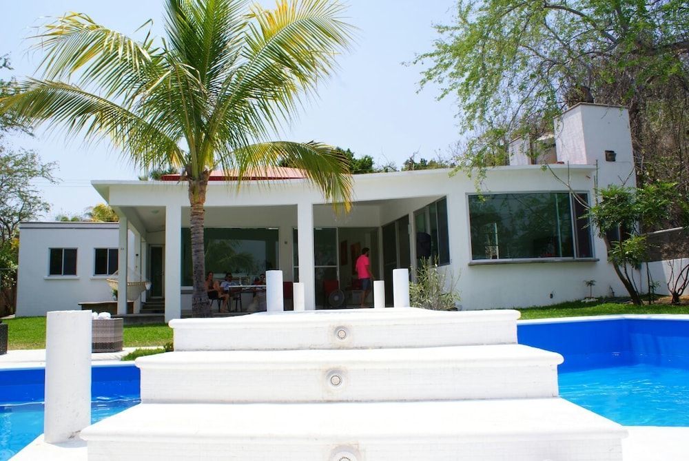 Family Villa, 4 Bedrooms, Private Pool photo 1
