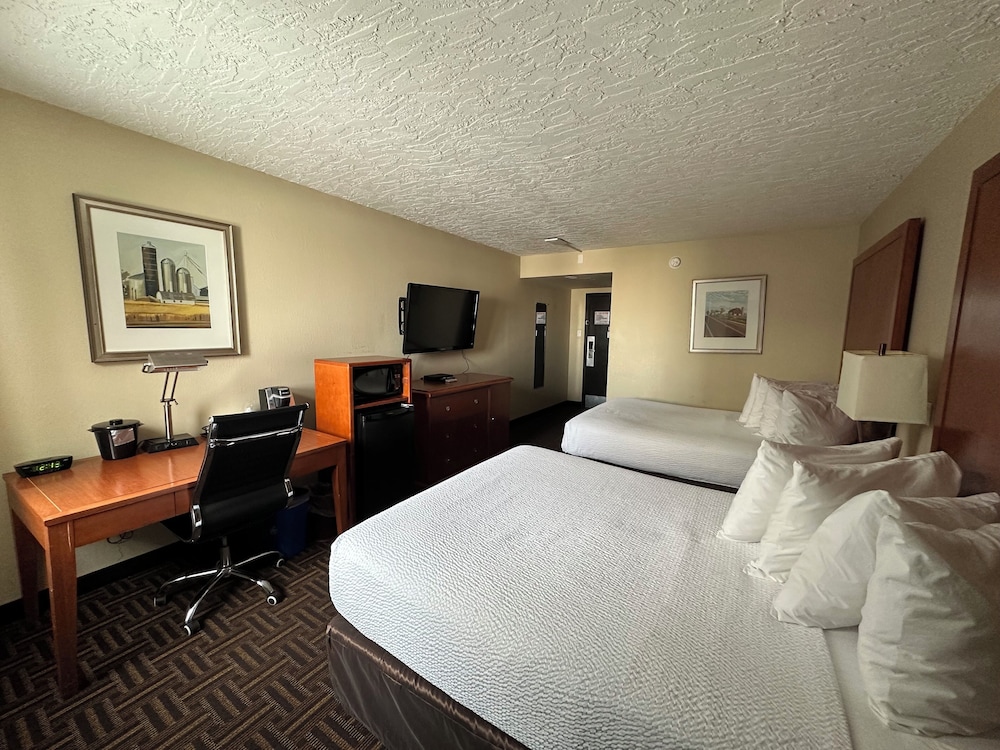 Room, 2 Queen Beds, Non Smoking - Photo 1