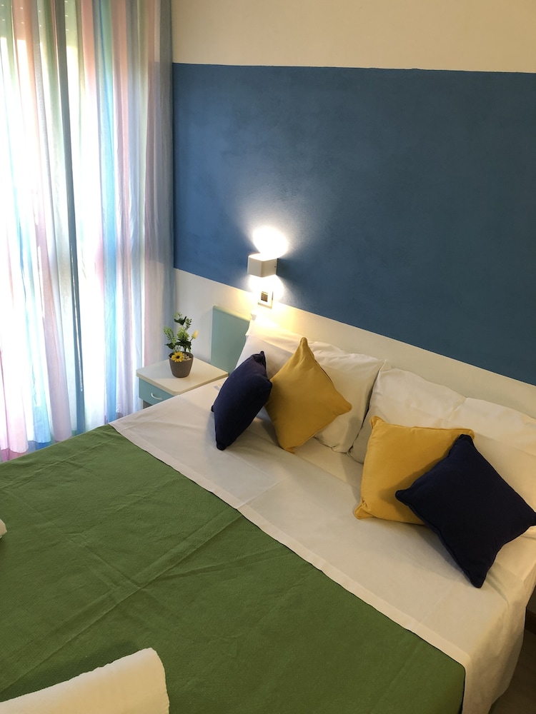 Economy Double Room, 1 Bedroom, Balcony photo 1