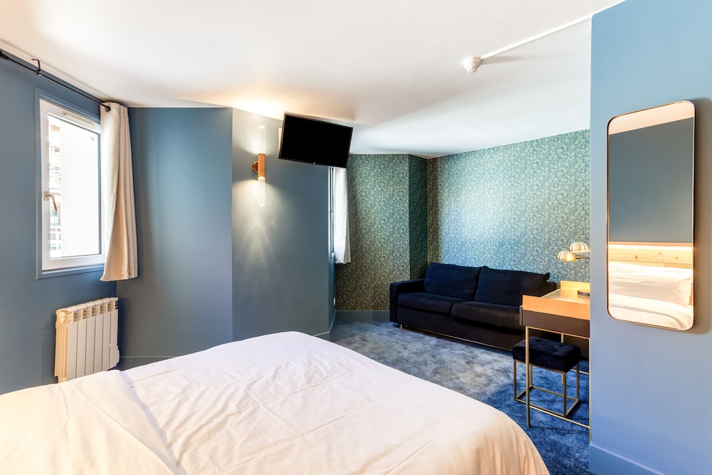 Standard Room photo 2