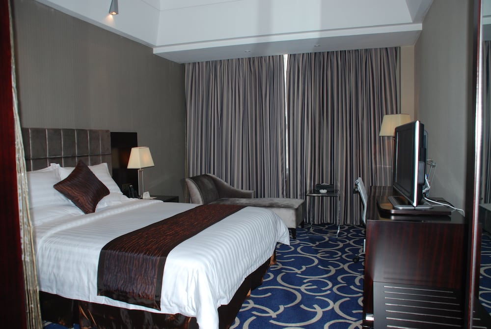Deluxe Suite photo 3