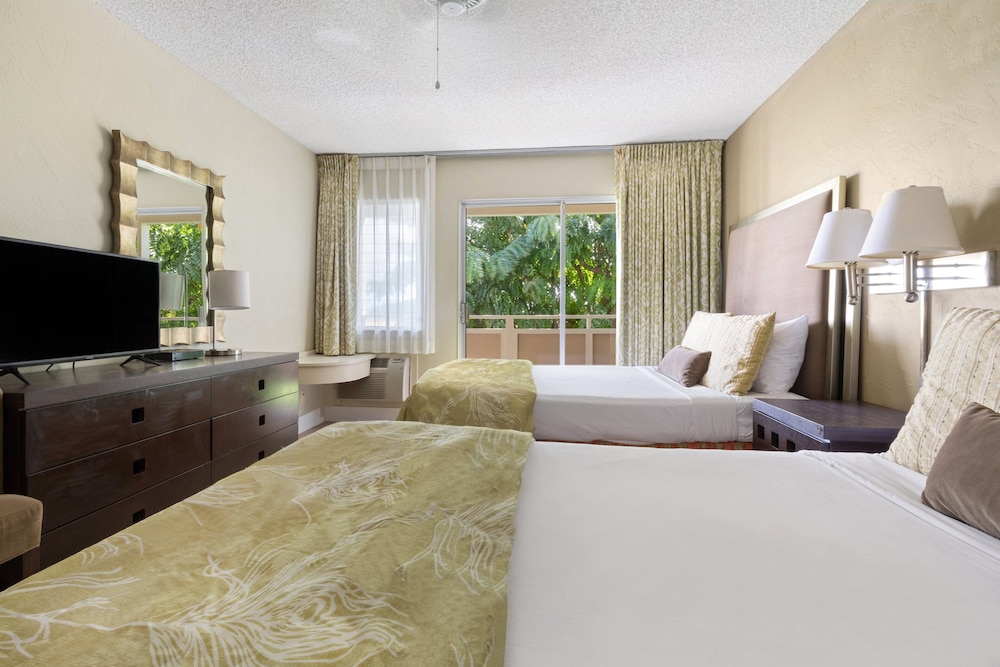 Suite, 1 Bedroom, Kitchen, Ocean View (2 Double Beds and a Sofa bed) - Photo 5