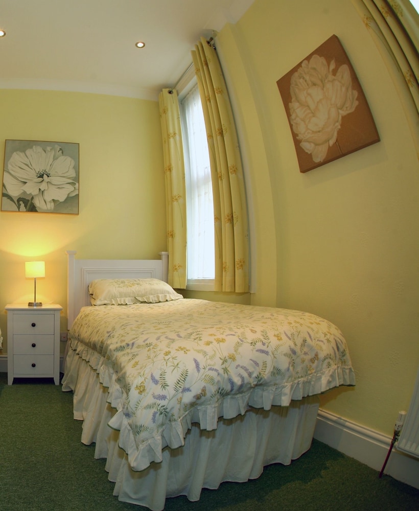 Single Room photo 2