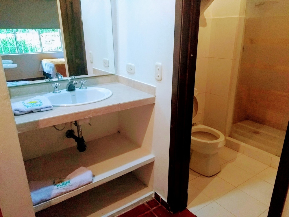 Superior Room, Multiple Beds, Non Smoking photo 3