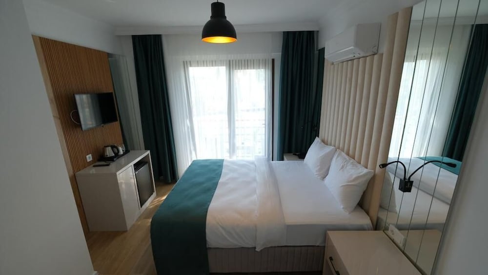 Economy Room, 1 King Bed, City View photo 1