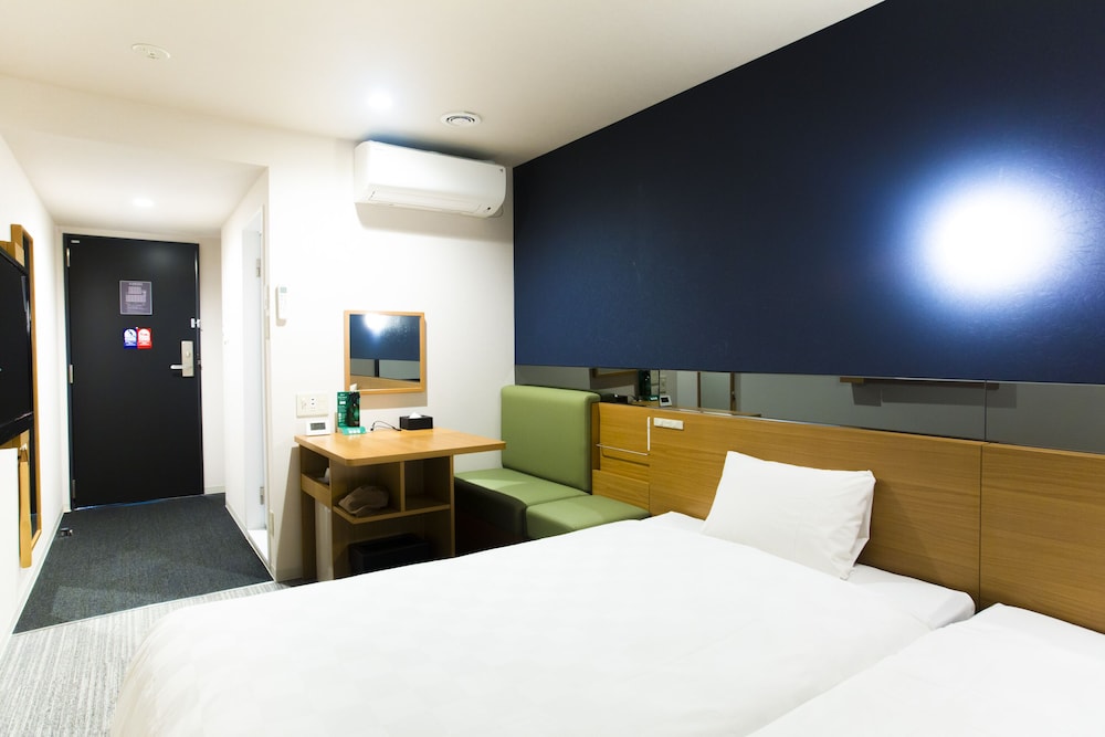 Standard Twin Room - Photo 3