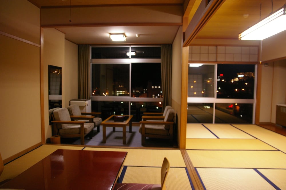 Top Floor Japanese Style Room, River side photo 2