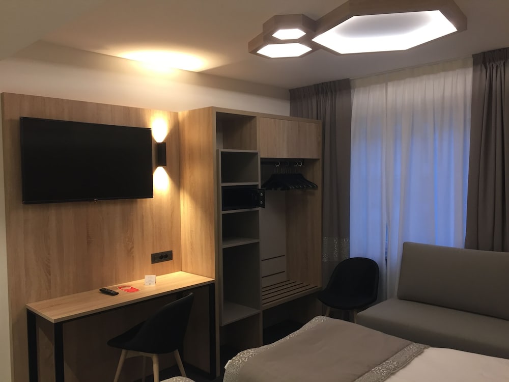 Triple Room photo 2