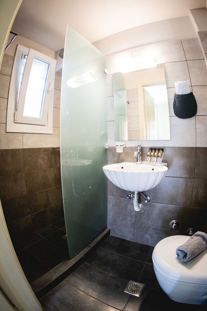 Superior Double or Twin Room photo 3