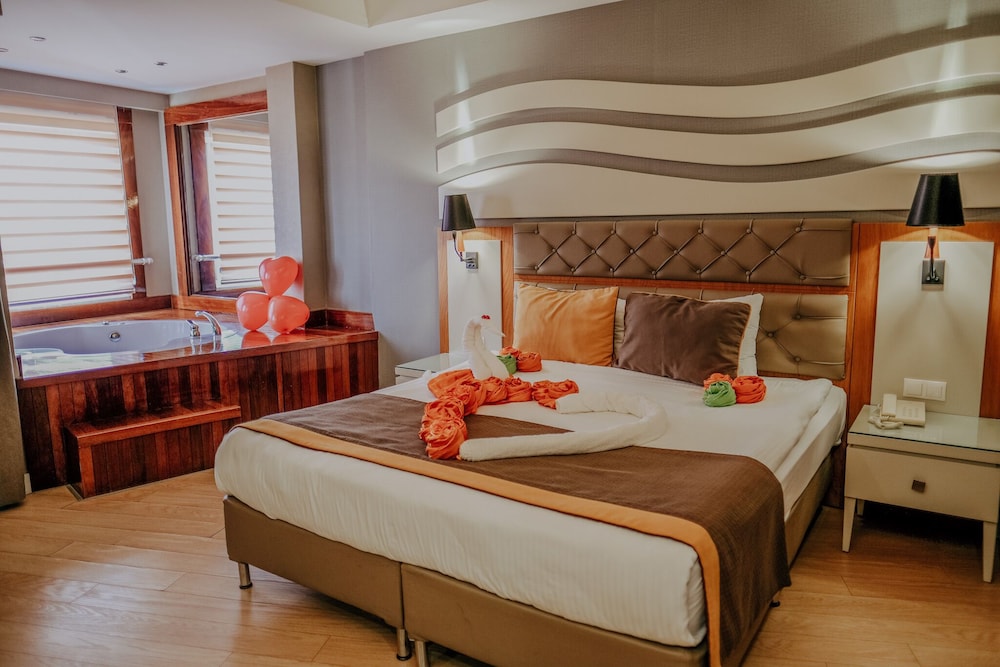 Double Room, Jetted Tub