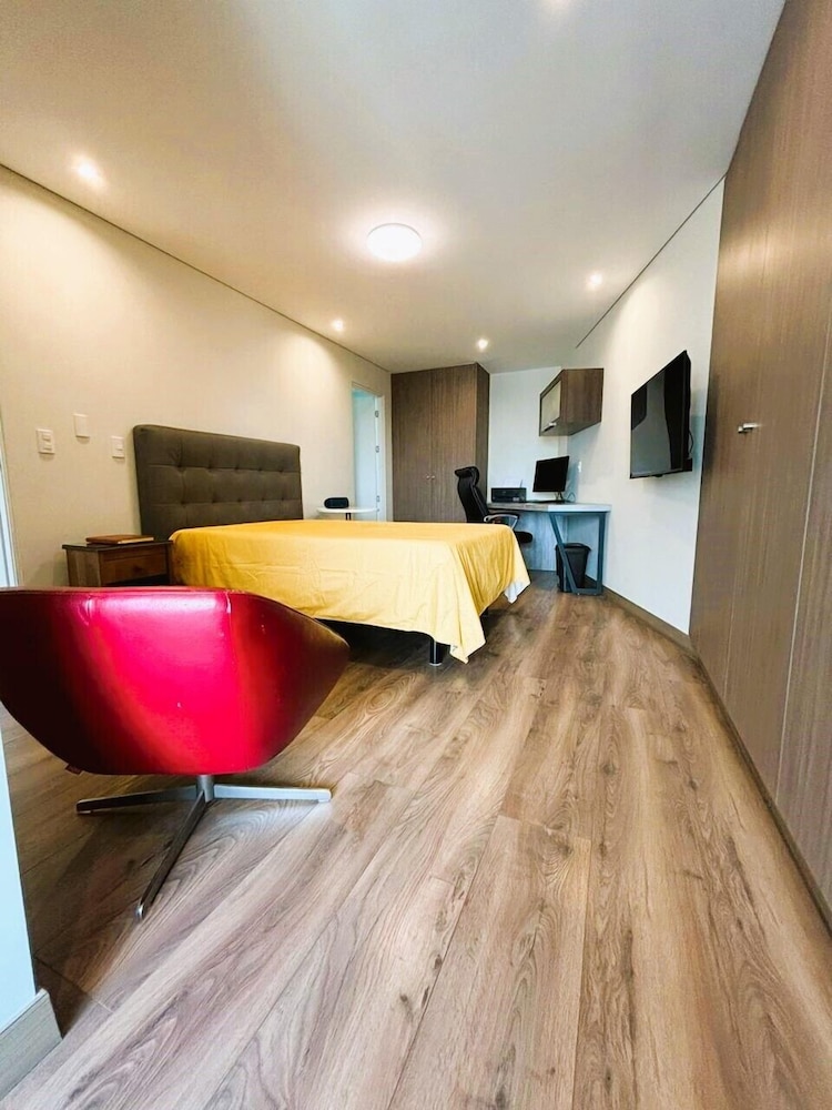 Deluxe Apartment, 1 Queen Bed, City View photo 1