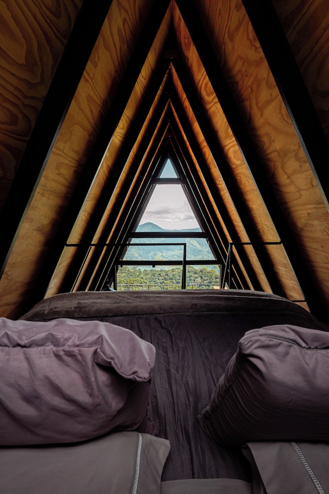 Cabin (Vin) photo 1