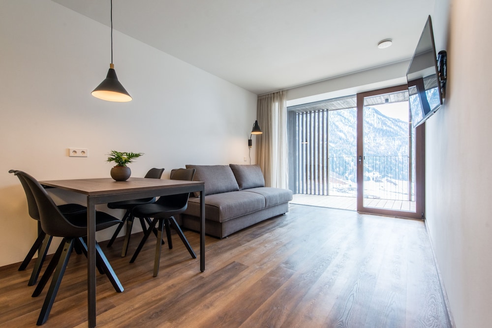 Luxury Apartment, 1 Bedroom, Kitchen, Valley View photo 1