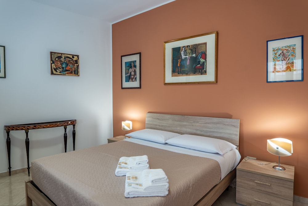 Basic Triple Room photo 1