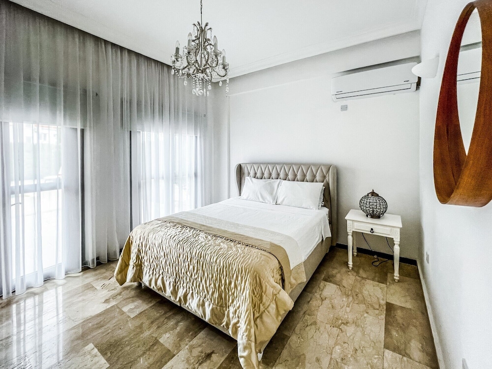 Villa photo 3