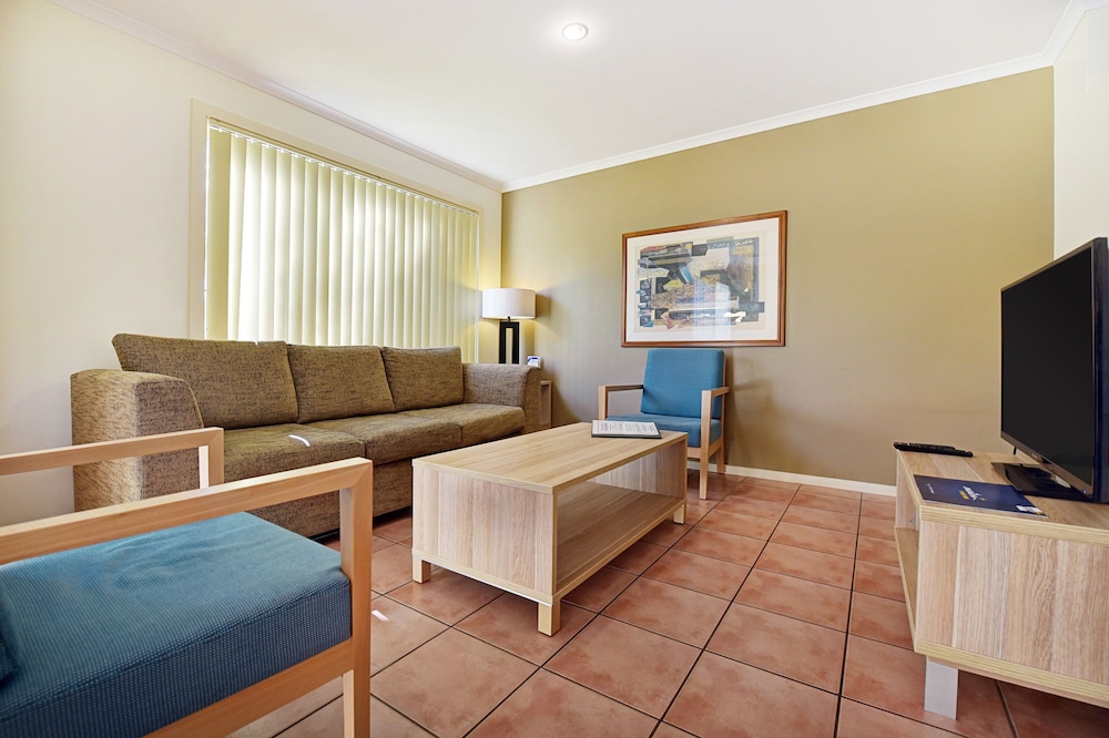 Villa, 2 Bedrooms - Photo 3